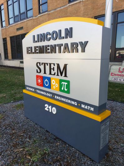 Lincoln Elementary Sign - Watertown, WI