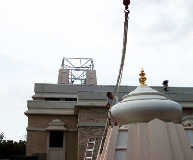 Hindu Temple of Wisconsin - Pewaukee, WI